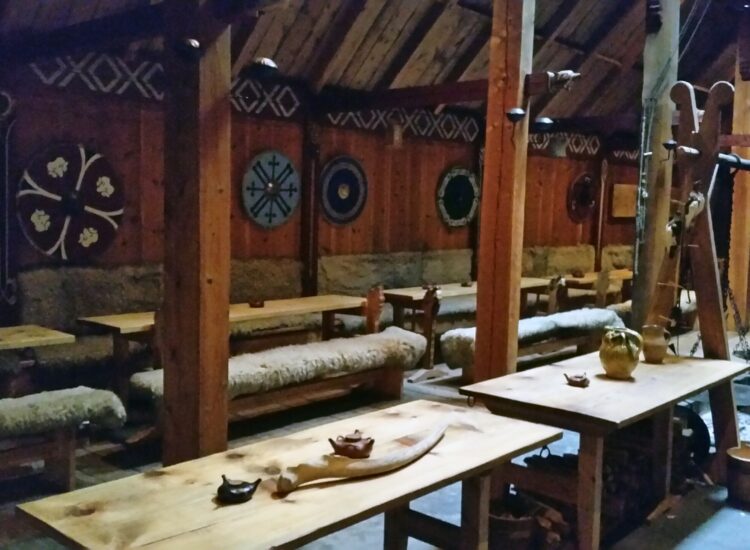 Stiklestad longhouse inside