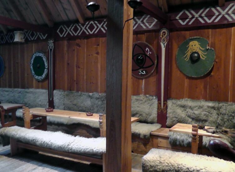 Stiklestad longhouse inside