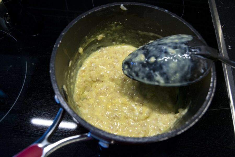 Oatmeal porridge with egg