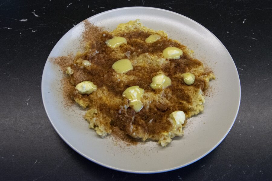 Oatmeal porridge with egg