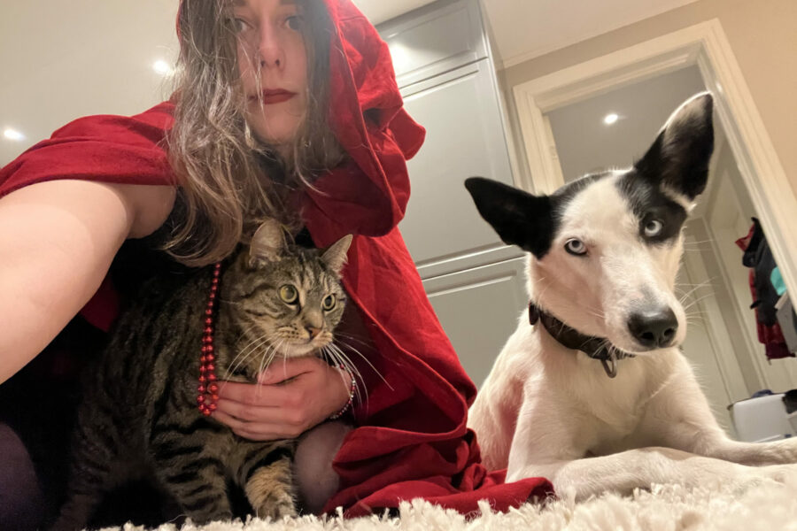 Me dressing up as "Red riding hood". Cassie is the "wolf". Vira do not want to be in this photo.