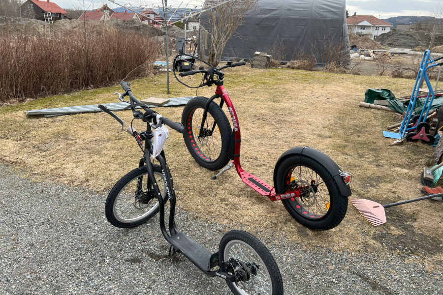The new kickbike and the old one